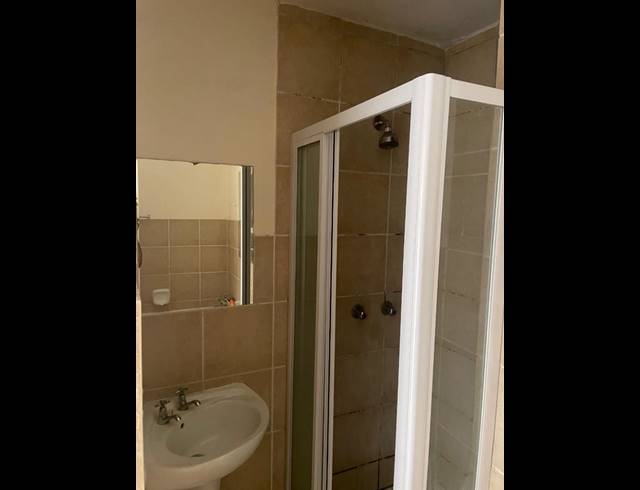 2 BEDROOM APARTMENT FOR SALE IN KARENPARK